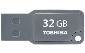 foto de Toshiba TRANSMEMORY U201 32 GB 32GB USB 2.0 Gris unidad flash USB