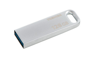 foto de Toshiba U363 unidad flash USB 128 GB USB tipo A 3.0 (3.1 Gen 1) Plata
