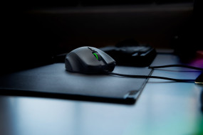 foto de Razer Naga Trinity ratón mano derecha USB tipo A Óptico 16000 DPI