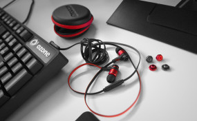 foto de AURICULAR GAMING OZONE TRIFX ROJO NEGRO MICROFONO ALAMBRICO