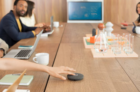 foto de Logitech 989-000430 sistema de video conferencia