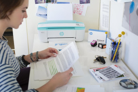 foto de HP DeskJet 3750 Inal?mbrico All-in-One Color Impresora, Instant Ink; Fotocopiadora, esc?ner