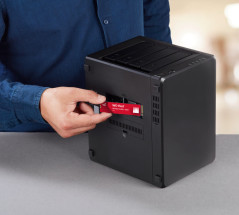 foto de SSD WD RED SN700 2TB NAS NVMe