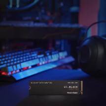 foto de SSD WD BLACK SN770 2TB NVME