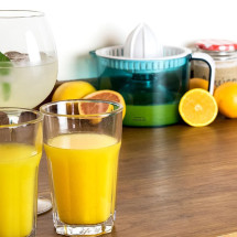 foto de EXPRIMIDOR ELECTRICO CECOTEC ZITRUS EASY BASIC