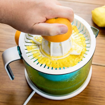 foto de EXPRIMIDOR ELECTRICO CECOTEC ZITRUS EASY BASIC