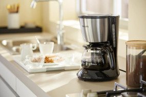 foto de CAFETERA DE GOTEO PHILIPS HD7435/20 PARA 6 TAZAS NEGRO