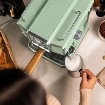 foto de CAFETERA CECOTEC VINTAGE ESPRESSO 20 TRADIZIONALE OLIVE