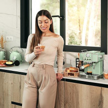 foto de CAFETERA CECOTEC VINTAGE ESPRESSO 20 TRADIZIONALE OLIVE