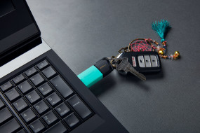 foto de MEMORIA USB 3.2 KINGSTON 256GB DATATRAVELER EXODIA M NEGRO