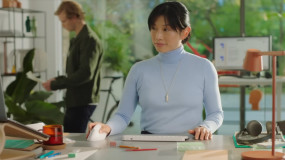 foto de RATON LOGITECH LIFT VERTICAL EGONOMIC INALAMBRICO BLUETOOTH PILAS