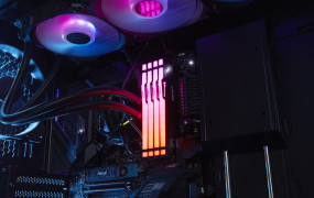 foto de DDR5 KINGSTON 32GB 6000 FURY BEAST RGB