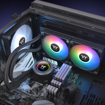 foto de REFRIGERACION LIQUIDA CPU THERMALTAKE TH240 V2 2X120MM ARGB NEGRO