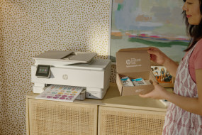 foto de IMPRESORA MULTIFUNCION HP DESKJET 4220E WIFI FAX MOVIL BLANCA