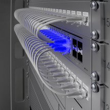 foto de SWITCH UBIQUITI UNIFI USW-PRO-MAX-48-POE 48 PUERTOS POE