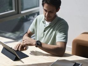 foto de SMARTWATCH XIAOMI WATCH 2 PRO SILVER CASE WITH BROWN STRAP