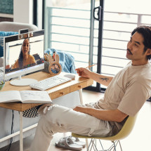 foto de HP 24-cr0040ns Intel? Core? i3 i3-1315U 60,5 cm (23.8) 1920 x 1080 Pixeles 8 GB DDR4-SDRAM 512 GB SSD Windows 11 Home Wi-Fi 6 (802.11ax) Blanco