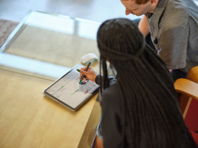foto de LAPIZ MICROSOFT SURFACE SLIM PEN 2 NEGRO MATE