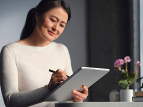 foto de LAPIZ MICROSOFT SURFACE SLIM PEN 2 NEGRO MATE