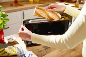 foto de Philips Daily Collection HD2590/90 Tostadora - ranura larga, negro