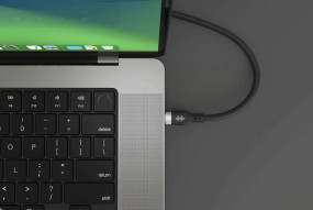 foto de HYPER 2M SILICONE 240W USB-C CHARGING CABLE - BLACK