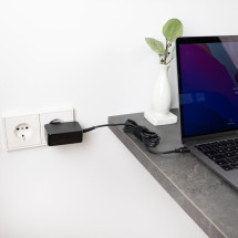 foto de CARGADOR TOOQ PORTATIL GAN USB-C PD 45W NEGRO