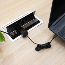 foto de CARGADOR TOOQ PORTATIL GAN USB-C PD 90W CUBICO NEGRO
