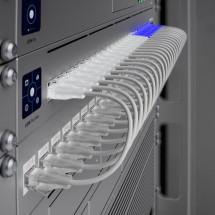 foto de SWITCH UBIQUITI UNIFI USW-PRO-MAX-24 24 PUERTOS