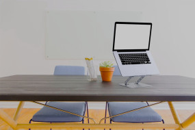 foto de SOPORTE ELEVADOR PLEGABLE PARA PORTATIL GRIS ESPACIAL
