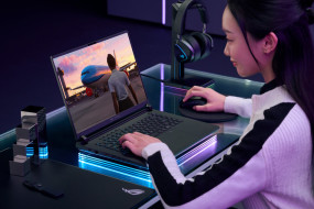 foto de PORTATIL ASUS ROG STRIX G835LX-SA046W U9 275HX 64GB 4TB RTX5090 18WQXGA W11H