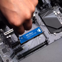 foto de SSD WD BLUE SN5000 500GB NVME PCIE 4